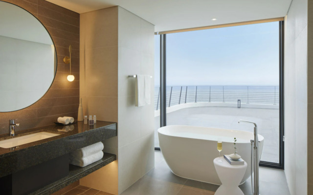 Parnas Hotel Jeju