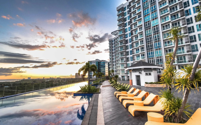 CSuites at 8 Newtown Residences