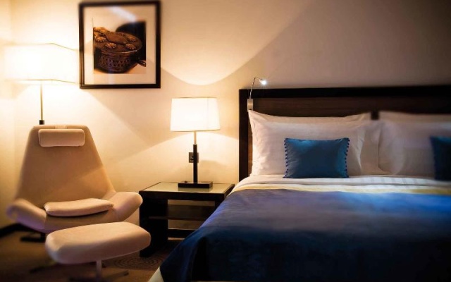 Avani Executive Double room (full double bed)