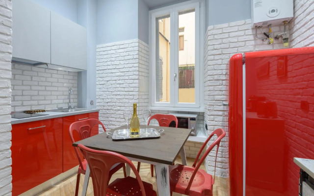 Sylvia Stylish Vatican Apartment