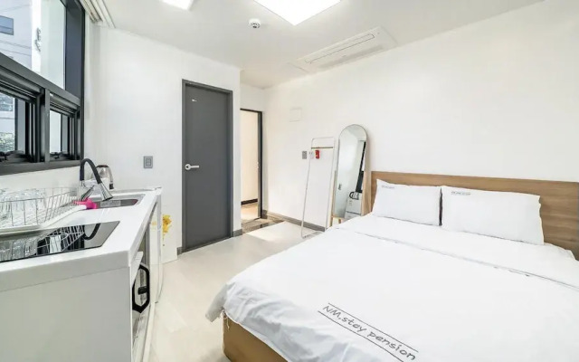 Yeosu Nangmanstay Pension