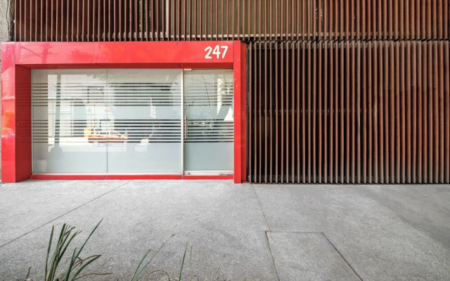 Urban Getaway Trendy Polanco Home Office