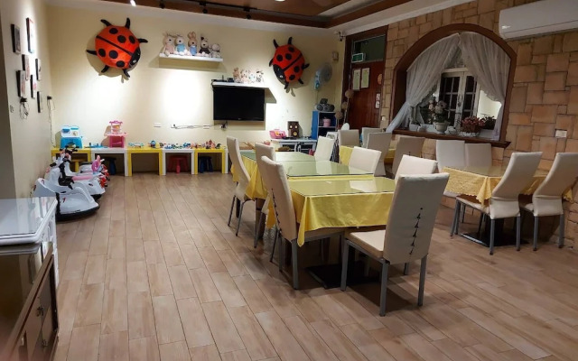 An Ti Li Ya Homestay