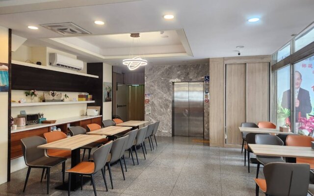 Jia-Jia Business Hotel