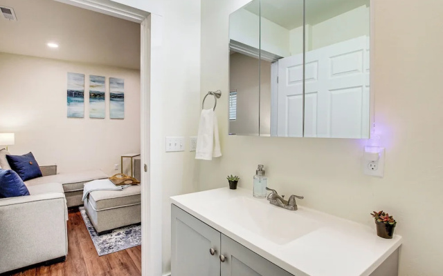 Dog-friendly Sheboygan Home - 1 Mi to Town!