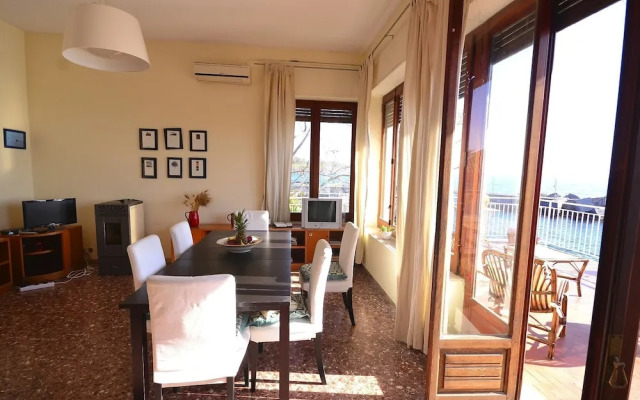 Sea-view Holiday Home in Pozzillo With Terrace