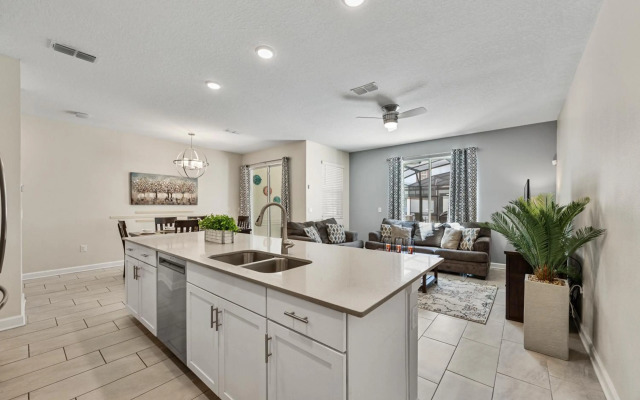 Luxury Thownhouse with private pool