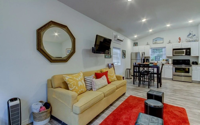 Clearwater Beach Cabana by RedAwning