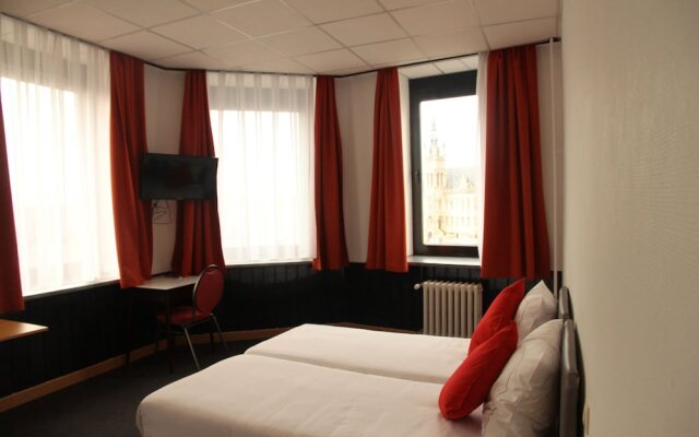 Hotel De Spiegel