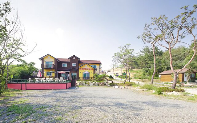 Gyeongju Pine Valley Pension