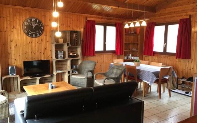 Modern Holiday Home in Somme-leuze With Sauna and Jacuzzi