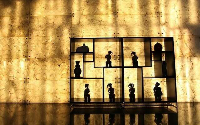 Zobon Art Hotel