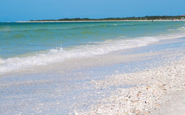 South Seas Tower 3 1005