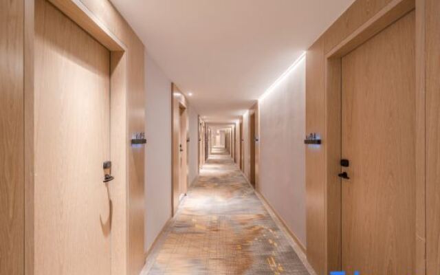 Waiting Hotel (Shanghai Jing'An Temple Beijing West Road)