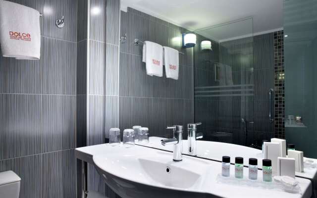 Dolce Athens A tica Riviera Hotel