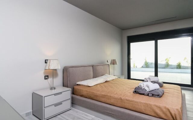 Villa Selenia Platinum