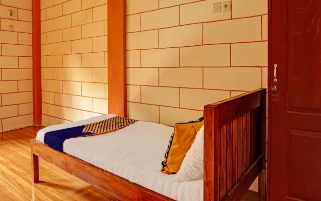 OYO Life 92568 Penginapan Joglo Syariah