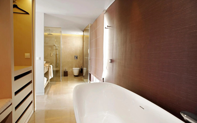 Lozenge Hotel