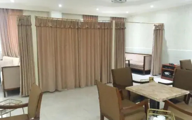 Pingwu Yinxing Hotel