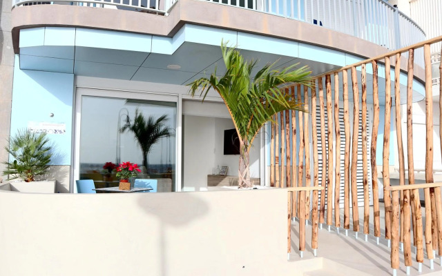 Durmiendo sobre el mar, Vivienda La Baja