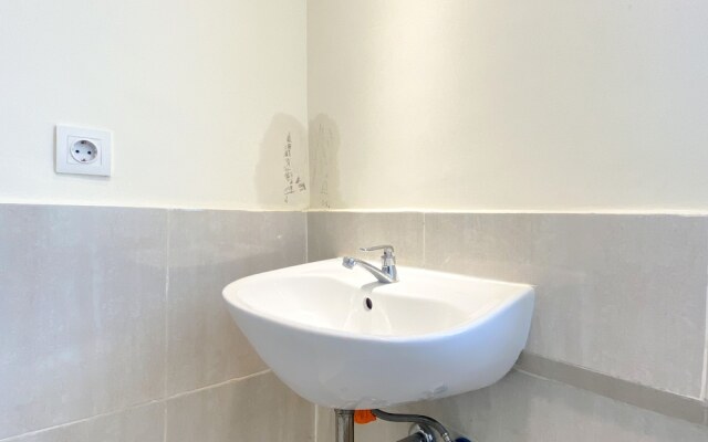 Cozy Living And Modern Look 2Br At Meikarta Apartment