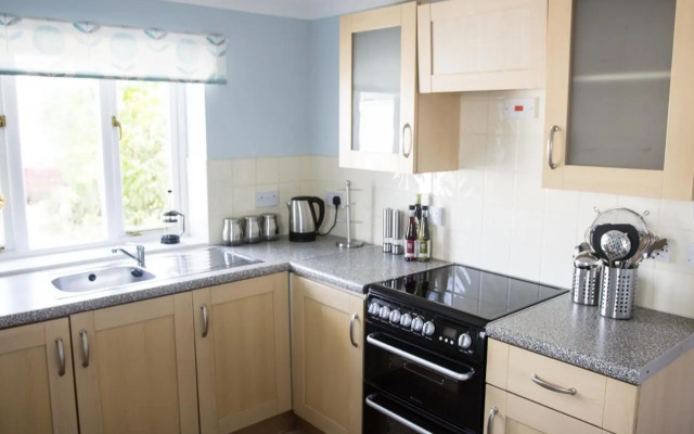 Shaftesbury Modern Annexe