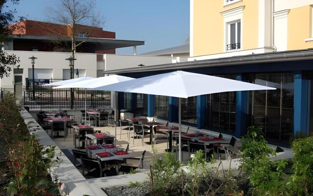 Plessis Parc Hotel