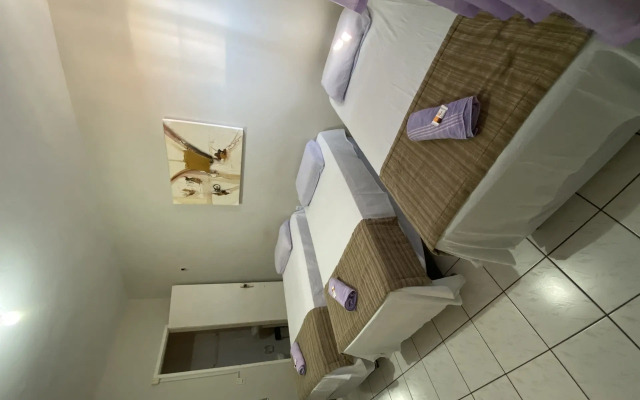 Center 1 Hotel