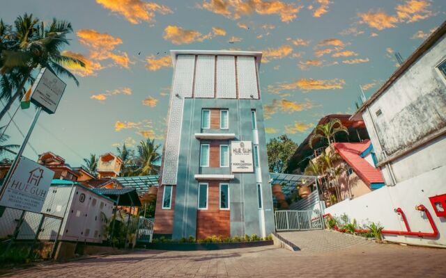 HUE GUH The Porto Candolim