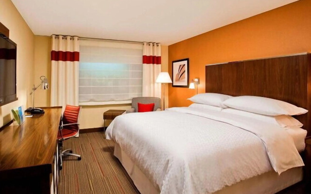 Four Points by Sheraton Mt Prospect O'Hare