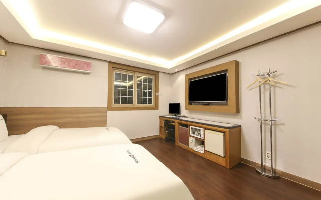 Sugar Hotel