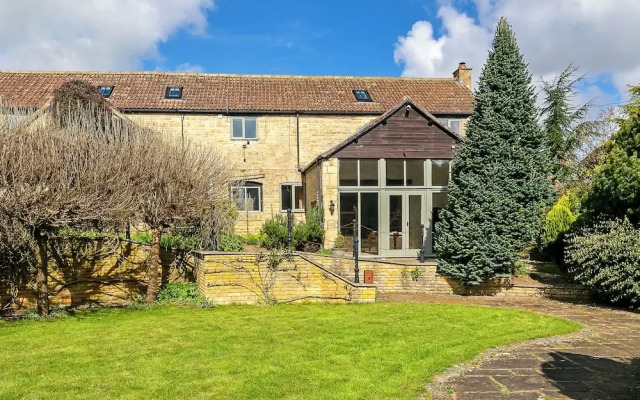 Stunning Barn Conversion - Rural Setting