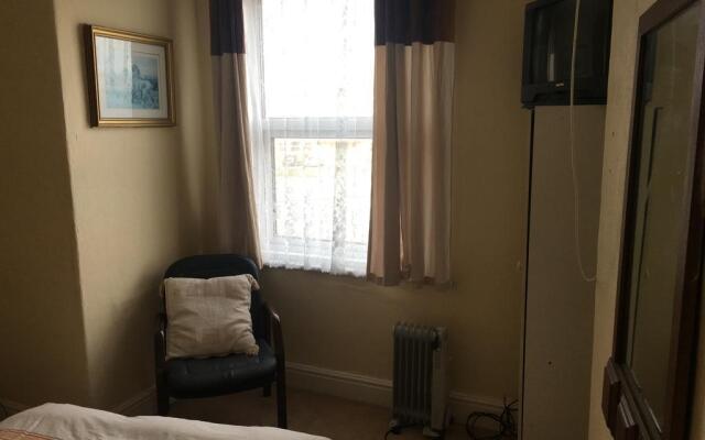 Crossways Hotel