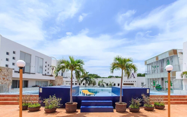 Plaza Paraiso by Playa Moments