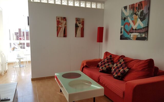 Corona central location mini penthouse