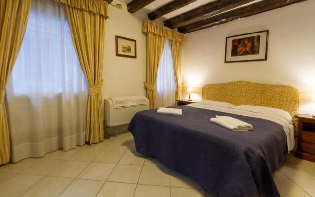 Art Dreams Apartment Teatro Italia