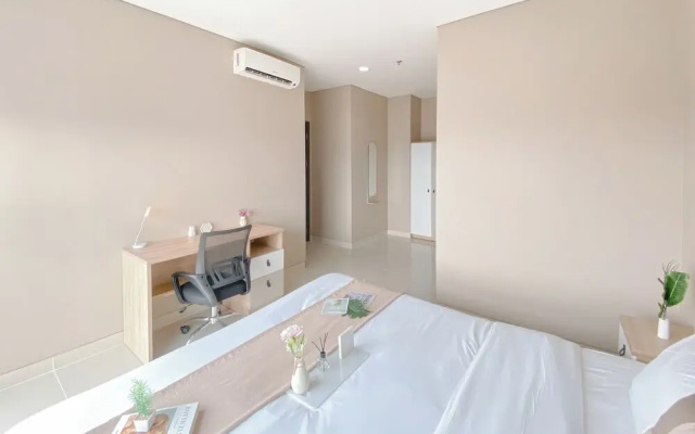 Good Deal and New Furnished 2BR Ciputra International Apartment