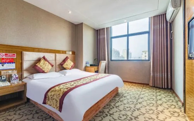 Q+ Treasure Palace Hotel