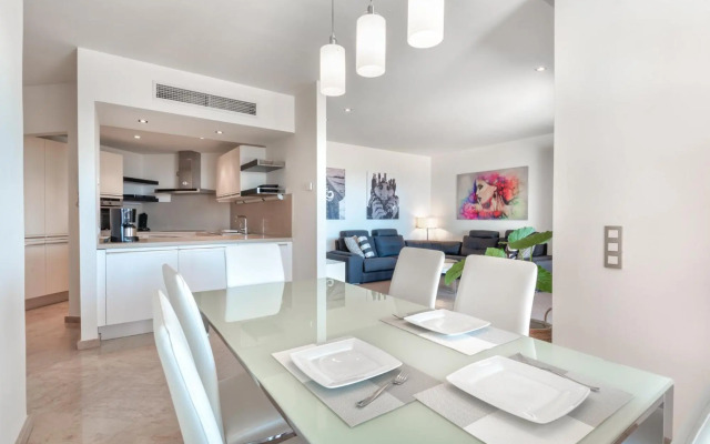 Alzaro 1-3 DELUXE SEA VIEW & JACUZZI 3B