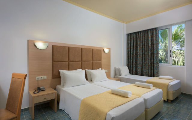 Memphis Beach Hotel