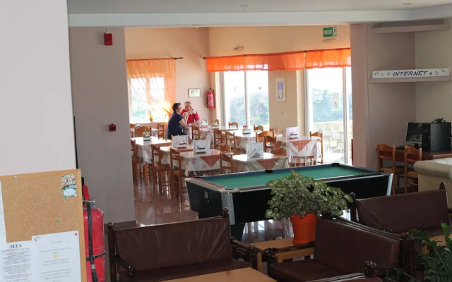 Hotel Pantheon, Kefalos