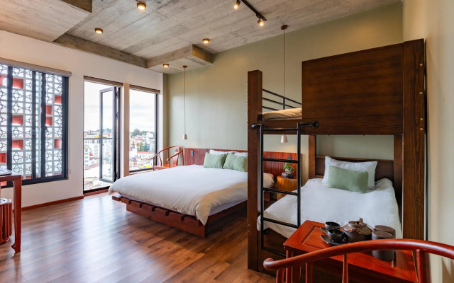Pi Boutique Hostel
