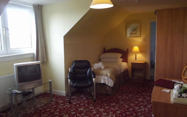 The Lauderdale Hotel Ltd