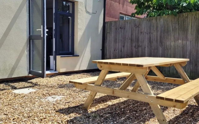 4BR Contractor Accommodation w 4 Bathroom