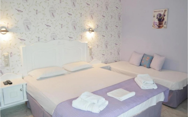 Avra Hotel