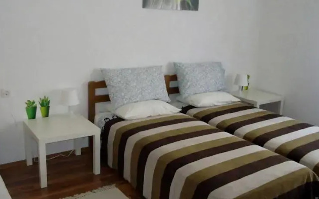 Apartment Leni