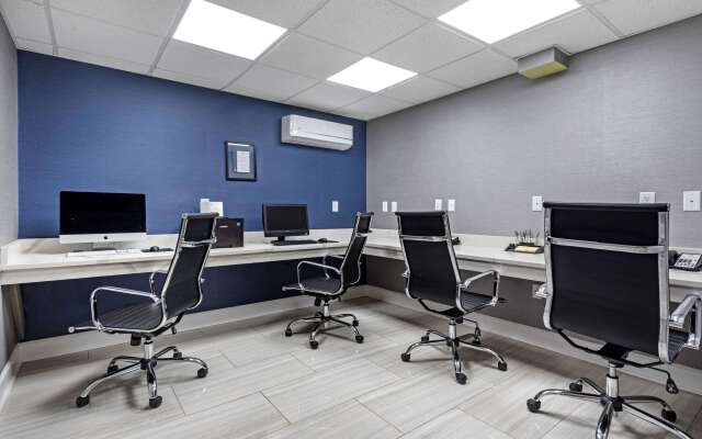 Clarion Hotel Conference Center Lexington North