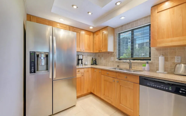 Sea Isles Condo in Bonita Springs