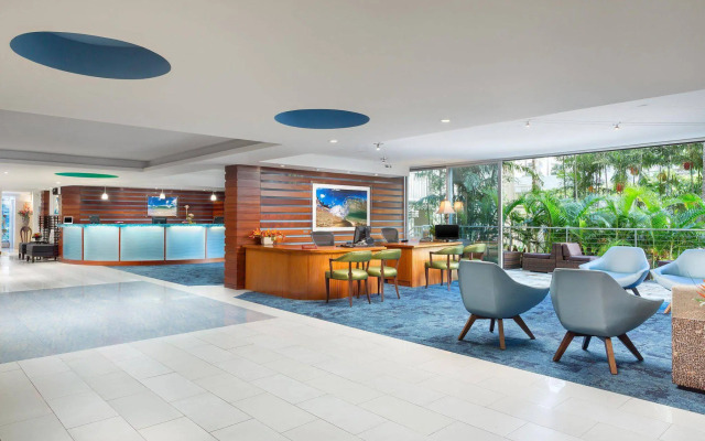 Courtyard by Marriott Waikiki Beach