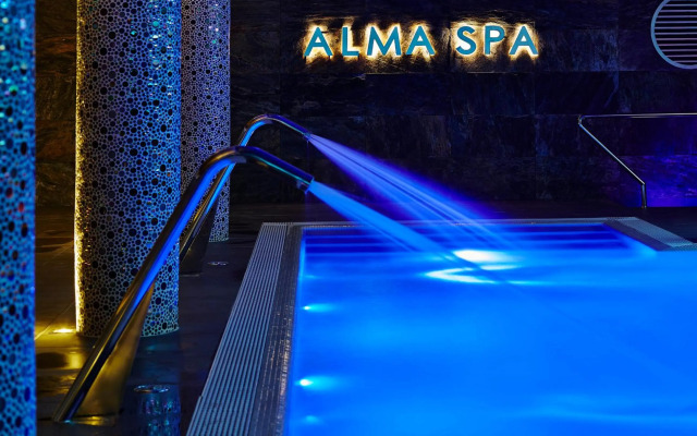 Alcazar Hotel & SPA
